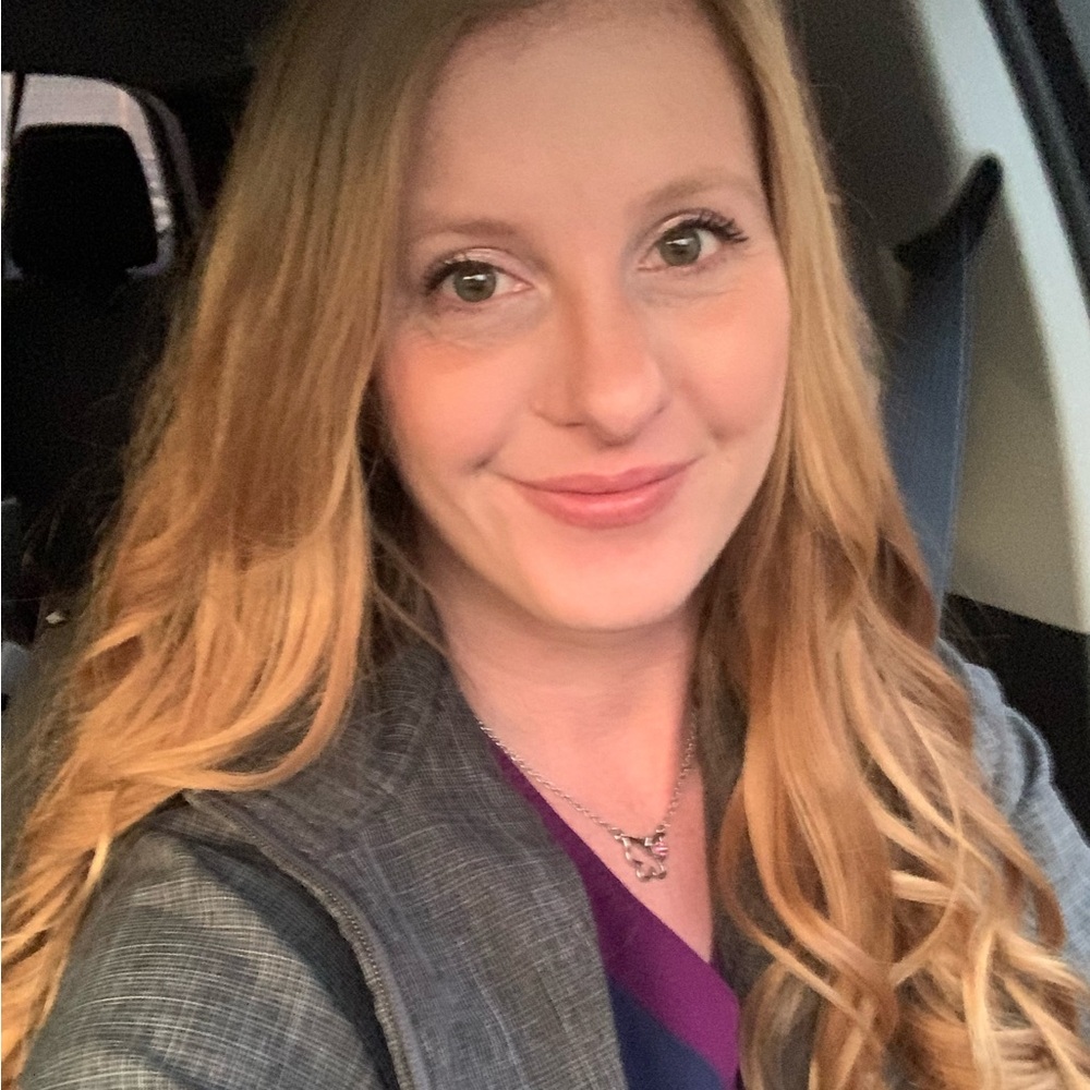 Meet your Posher, Stephanie